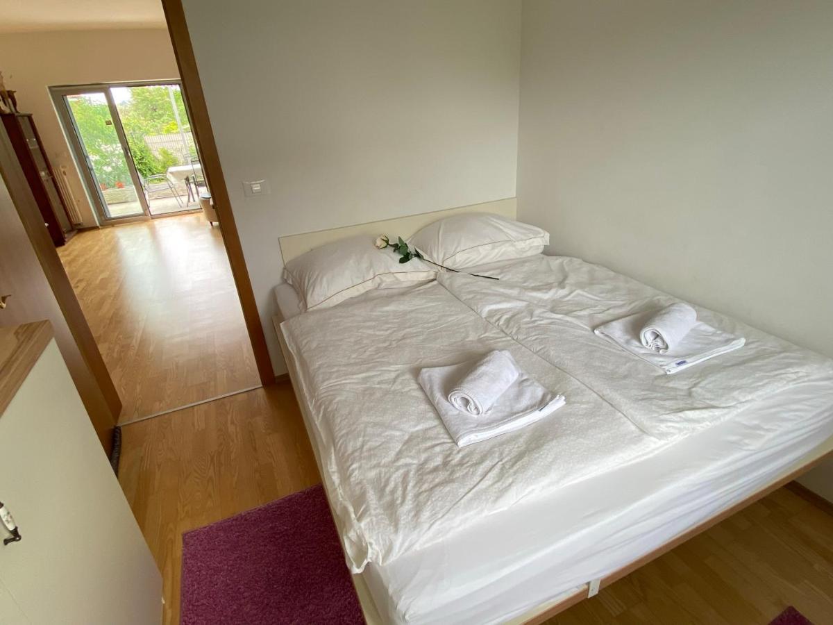 Apartments Apolon Изола Екстериор снимка